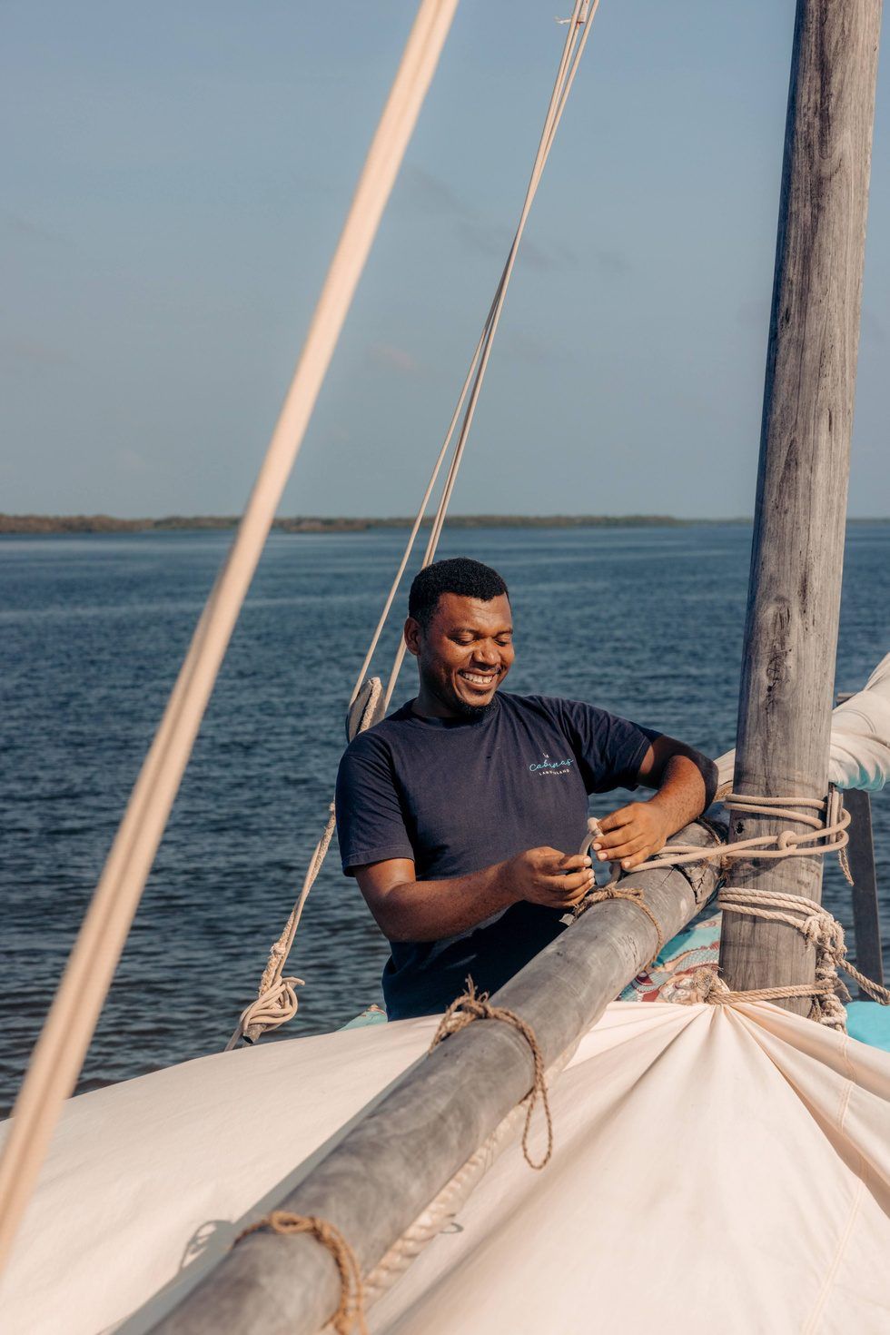 A Kilindini crew member at the ropes