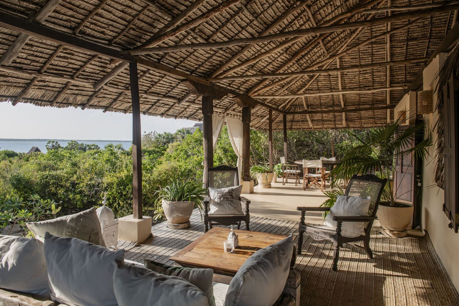 ʻOhana cabana · twin room